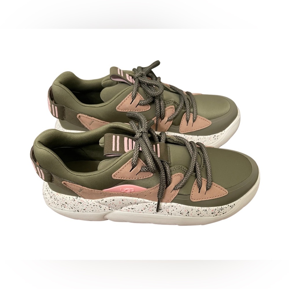 Ugg Olive Green and Pink La Cloud Lace Confetti Women Fashion Sneakers Size 9.5